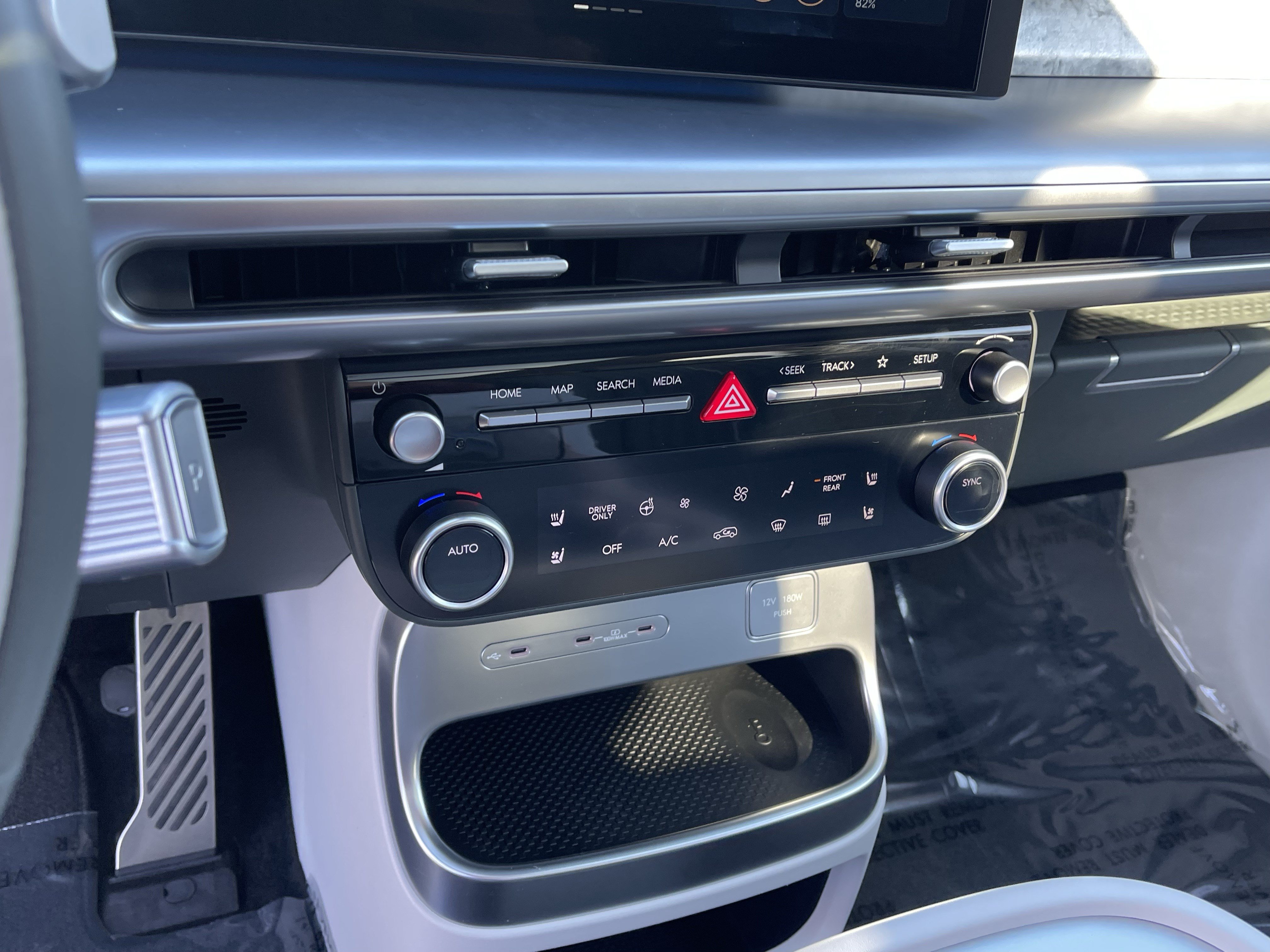 Certified 2026 Hyundai Ioniq 9 Calligraphy AWD/4WD image 23