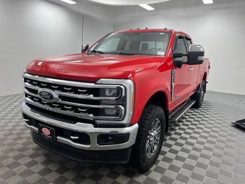 Used 2023 Ford F350 Lariat w/ Chrome Package AWD/4WD image 2