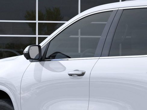 New 2026 GMC Acadia Denali image 17