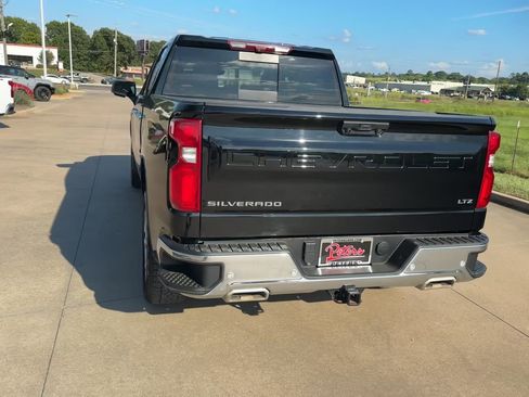 Used 2025 Chevrolet Silverado 1500 LTZ w/ Technology Package image 8