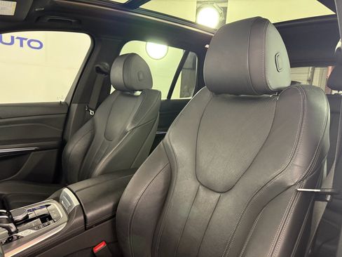 Used 2019 BMW X5 xDrive40i w/ Convenience Package image 21