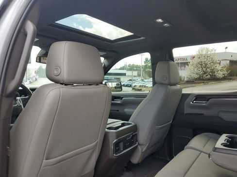 Used 2023 GMC Sierra 1500 SLT w/ SLT Premium Package image 10