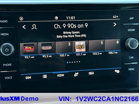 Certified 2022 Volkswagen Atlas Cross Sport SE image 29