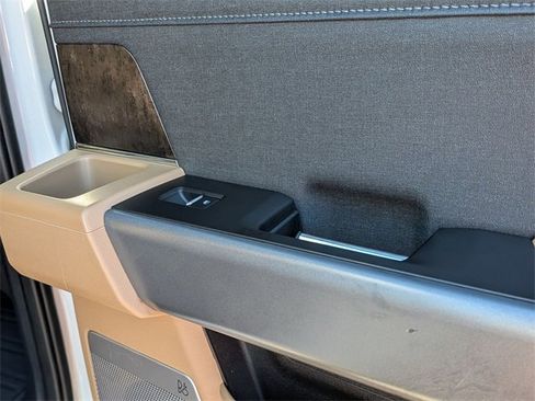 Used 2023 Ford F250 Lariat w/ Lariat Ultimate Package image 34