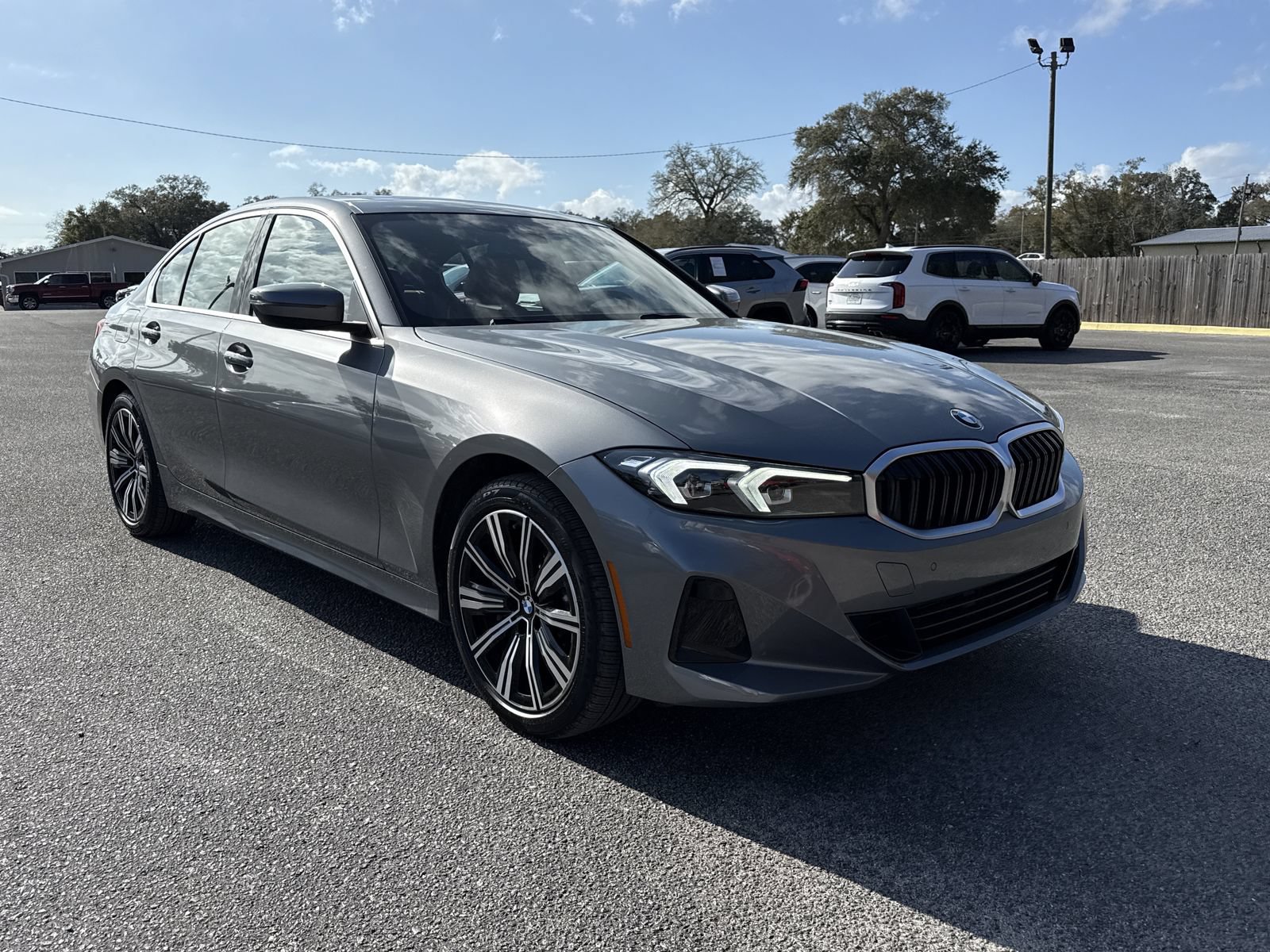 Used 2025 BMW 330i xDrive Sedan AWD/4WD image 7