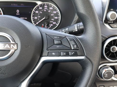Used 2024 Nissan Sentra SV FWD image 26