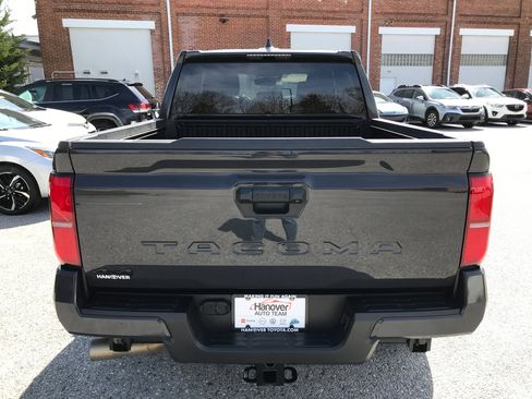 Certified 2024 Toyota Tacoma TRD Off-Road image 6