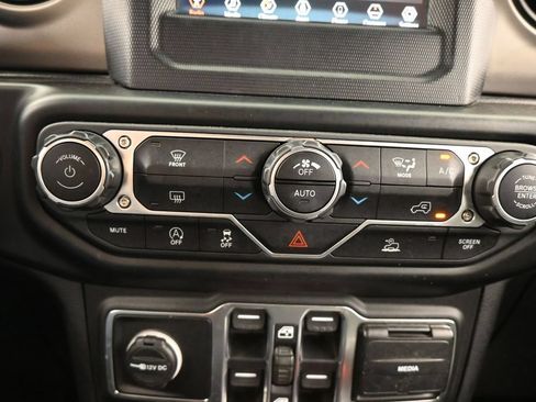 Used 2020 Jeep Gladiator Sport w/ Quick Order Package 24S AWD/4WD image 23