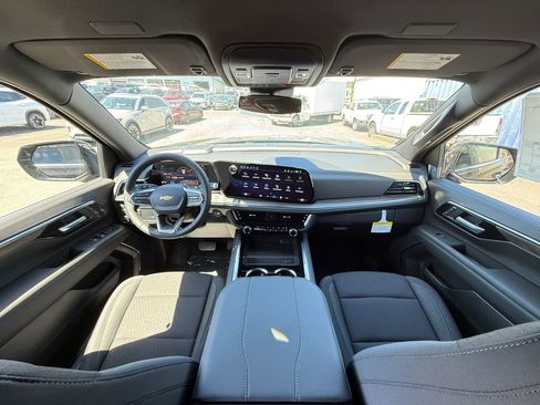New 2026 Chevrolet Suburban LS w/ LPO, Dark Essentials Package AWD/4WD image 22