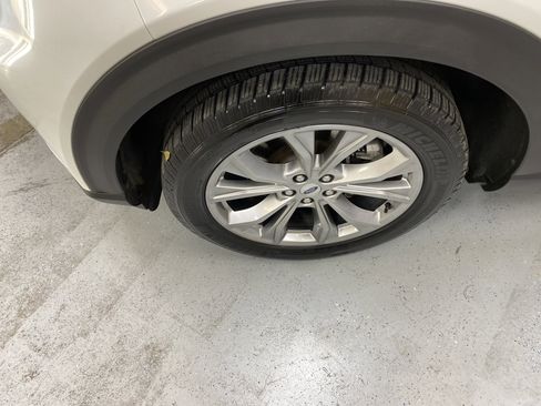 Used 2020 Ford Explorer Limited image 11