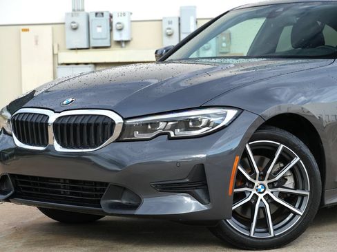 Used 2019 BMW 330i Sedan w/ Premium Package RWD image 21