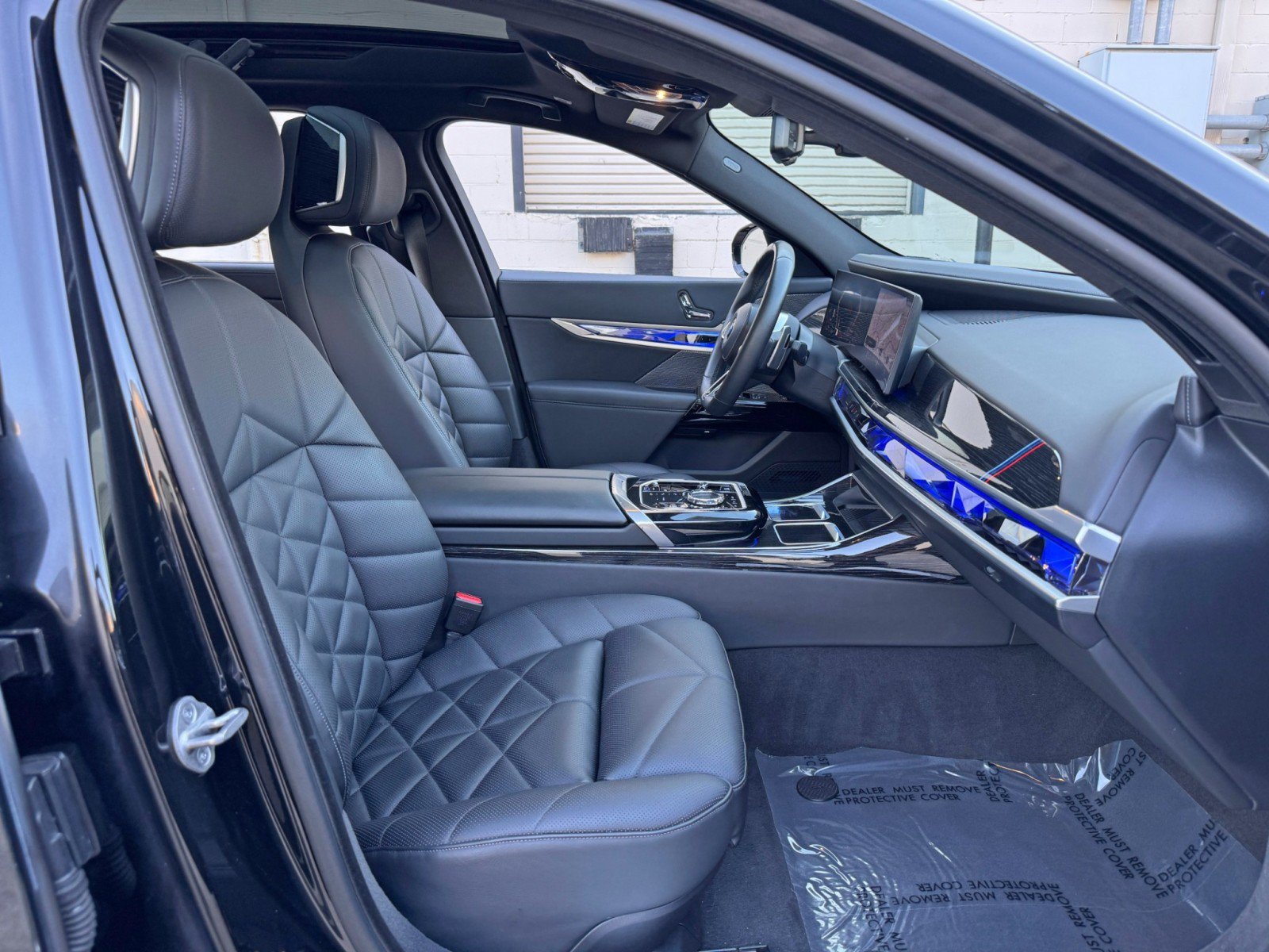 Used 2023 BMW 740i RWD image 16