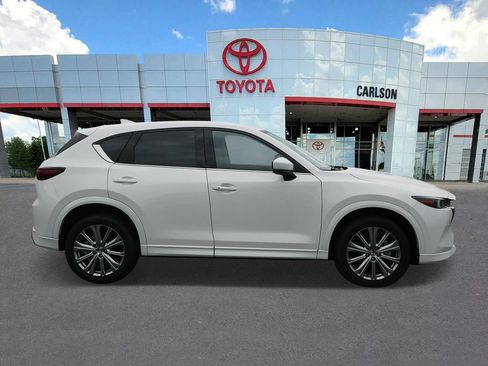 Used 2023 MAZDA CX-5 Signature AWD/4WD image 4