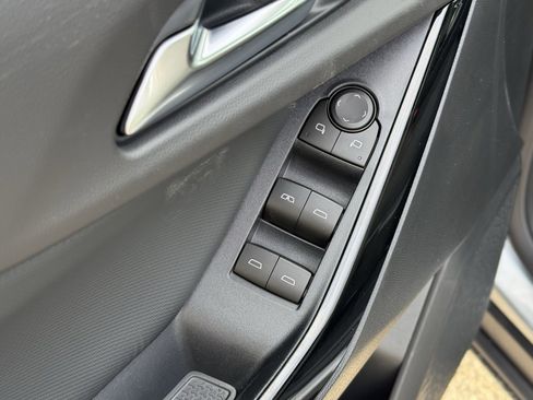 New 2026 Chevrolet Equinox LT w/ Safety and Technology Package image 14