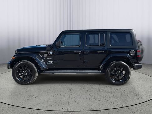 Used 2023 Jeep Wrangler Sahara image 2