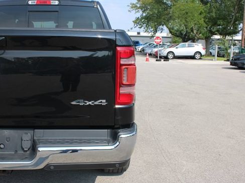 Used 2019 RAM 1500 Laramie AWD/4WD image 45
