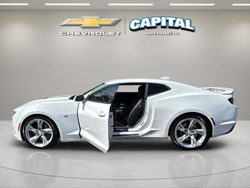 Used 2021 Chevrolet Camaro SS RWD image 10