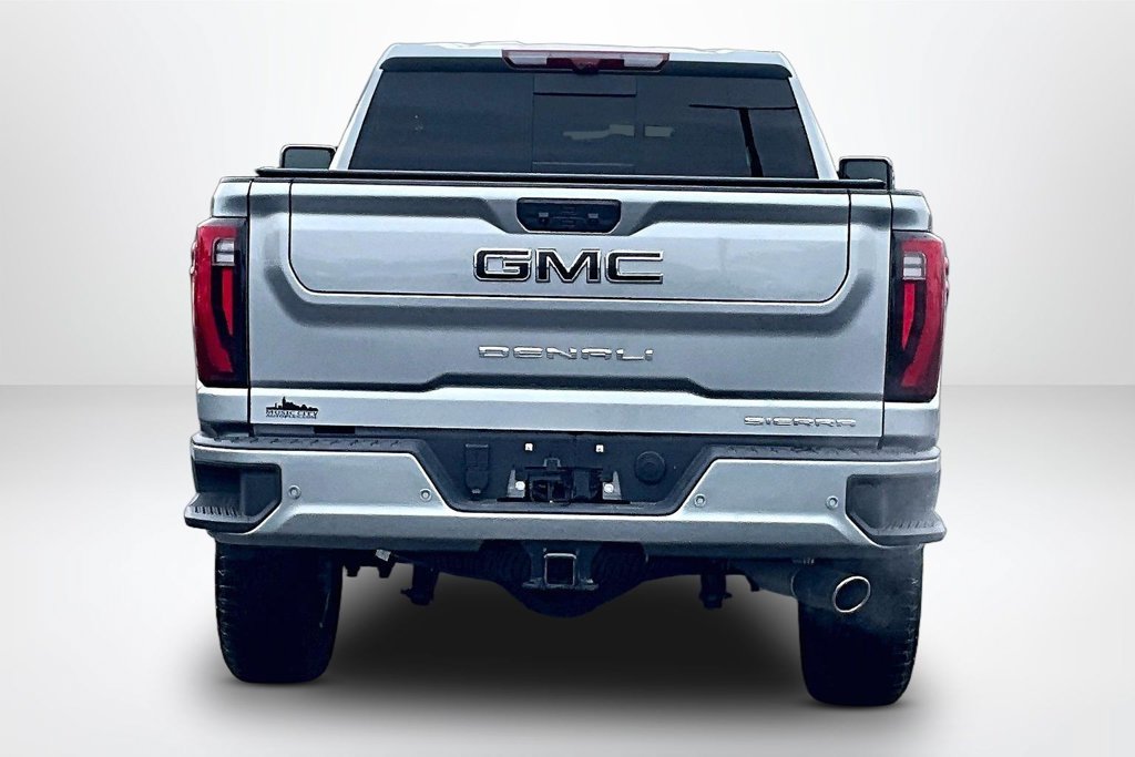 Used 2025 GMC Sierra 3500 Denali w/ Denali Reserve Package AWD/4WD image 7