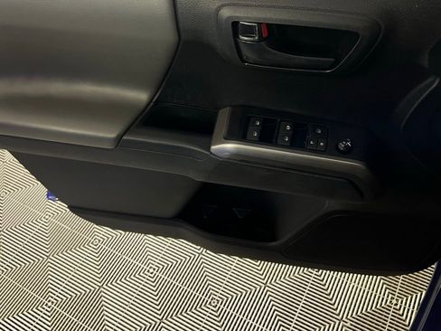 Used 2023 Toyota Tacoma SR image 23