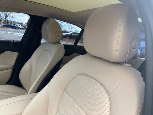 Used 2019 Mercedes-Benz C 300 4MATIC Sedan image 12