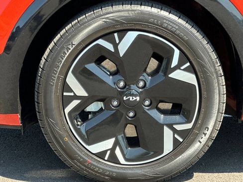 Used 2023 Kia Niro Wind w/ Wind Preserve Package FWD image 33