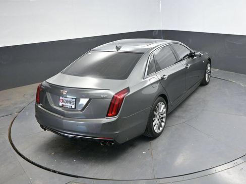 Used 2017 Cadillac CT6 Luxury AWD/4WD image 32