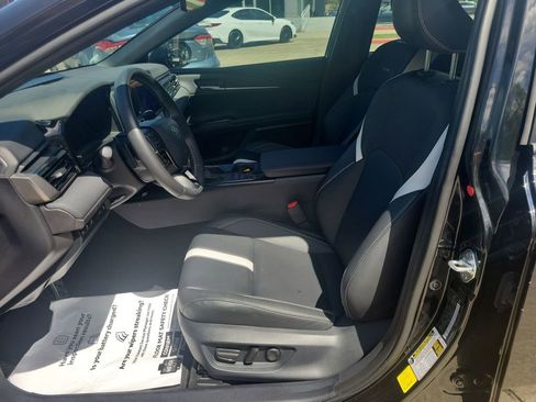 Certified 2025 Toyota Camry SE w/ Convenience Package FWD image 16