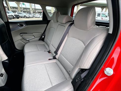 Certified 2025 Kia Soul EX FWD image 19