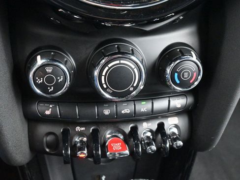 Used 2019 MINI Cooper S image 22