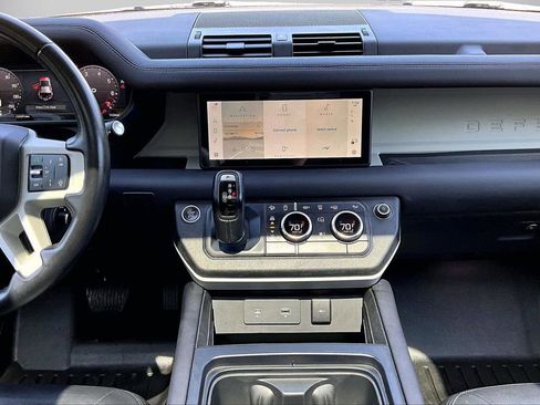 Used 2024 Land Rover Defender 110 S AWD/4WD image 12