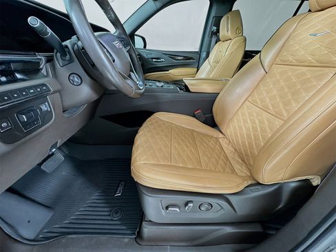 Used 2022 Cadillac Escalade ESV Sport w/ Touring Package image 22