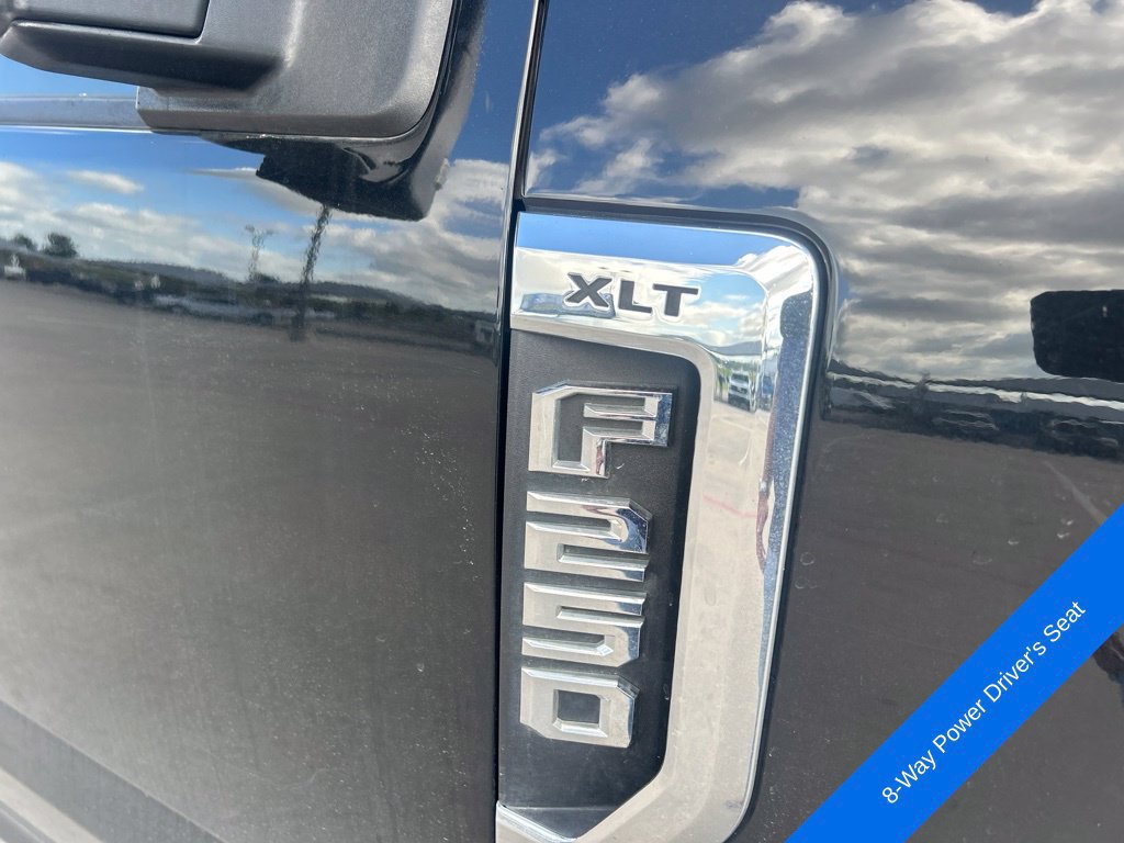Used 2018 Ford F250 XLT w/ XLT Value Package AWD/4WD image 8