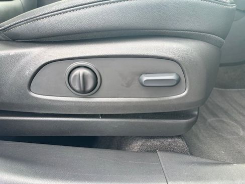 Used 2023 Buick Encore GX Essence w/ Experience Buick Package FWD image 24