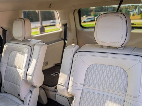 Used 2022 Lincoln Navigator Black Label image 26