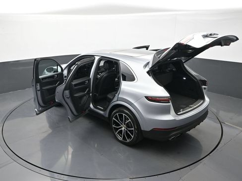 Certified 2020 Porsche Cayenne S AWD/4WD image 29