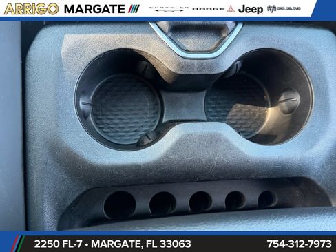 Used 2024 RAM 1500 Laramie AWD/4WD image 24