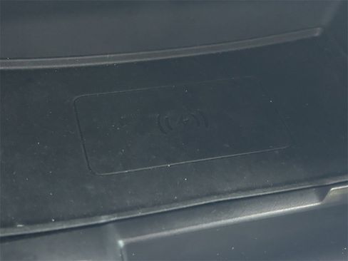 Used 2025 Land Rover Range Rover Velar S image 35