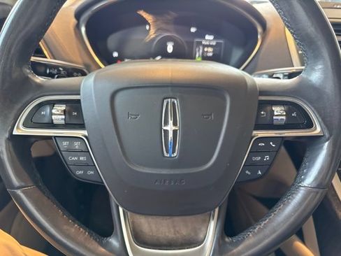 Used 2019 Lincoln Nautilus Select FWD image 19