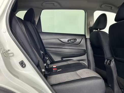 Used 2019 Nissan Rogue SV AWD/4WD image 12