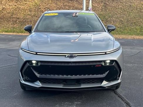 New 2024 Chevrolet Equinox EV RS image 6
