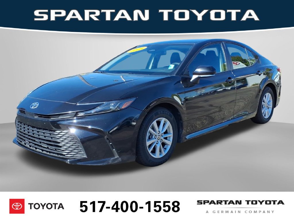 Used 2025 Toyota Camry LE FWD image 1