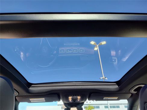 Certified 2025 Mercedes-Benz GLE 350 4MATIC image 22