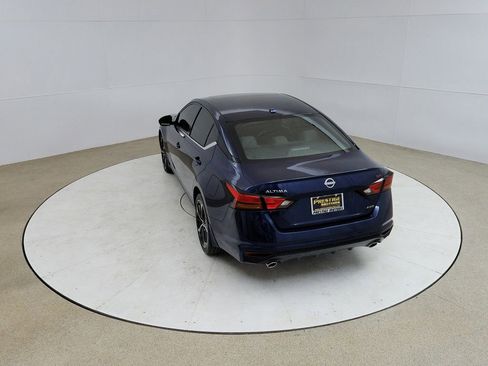 Used 2024 Nissan Altima 2.5 SR w/ SR Premium Package AWD/4WD image 17