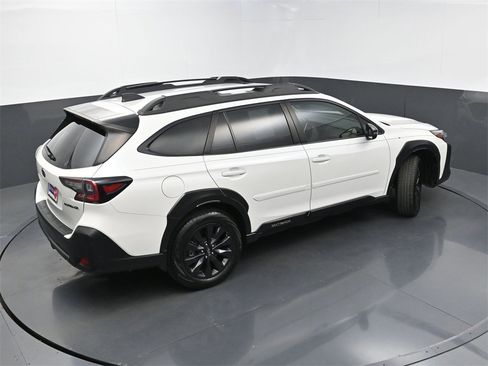 Used 2024 Subaru Outback Onyx Edition image 33