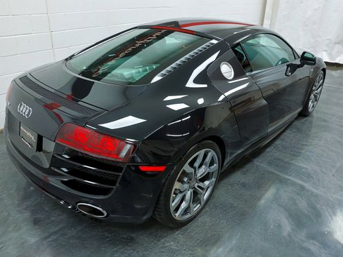 Used 2011 Audi R8 V10 image 36