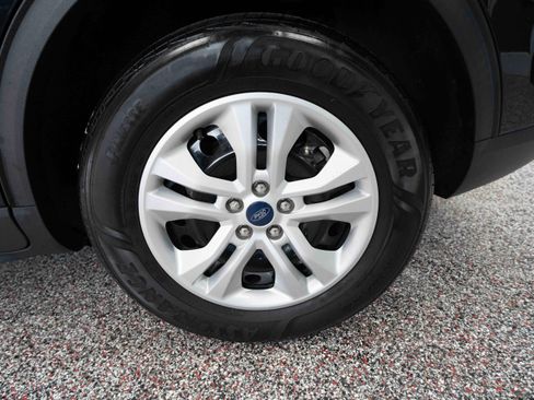 Used 2020 Ford Escape S image 29