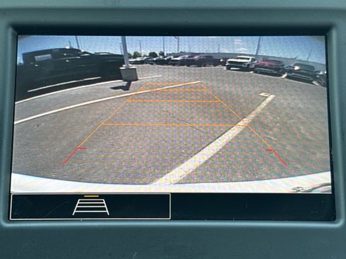 Used 2023 Chevrolet Equinox LS w/ LS Convenience Package AWD/4WD image 24