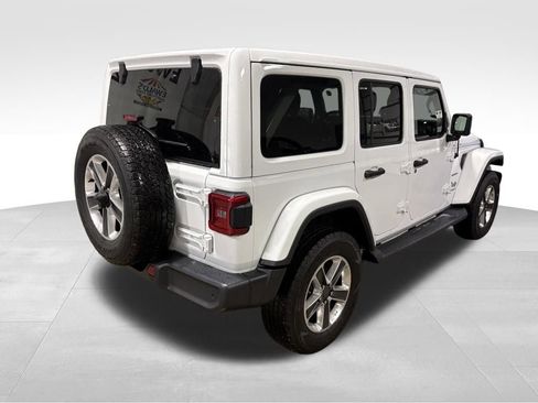 Used 2019 Jeep Wrangler Unlimited Sahara image 8