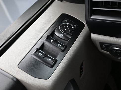 Used 2015 Ford F150 XL w/ Equipment Group 101A Mid image 25