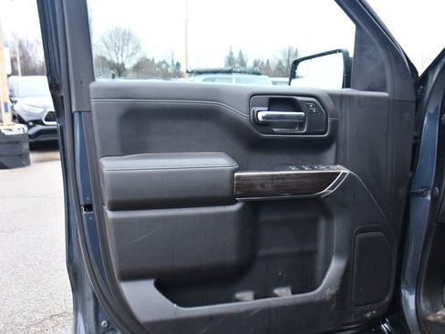 Used 2021 Chevrolet Silverado 1500 LT image 21